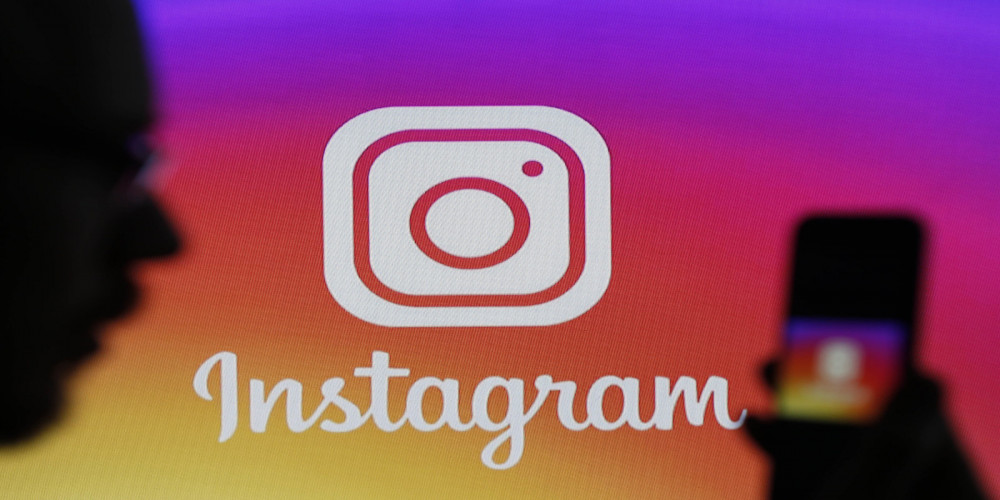 Instagram Is Rolling Out a Collab Feature image