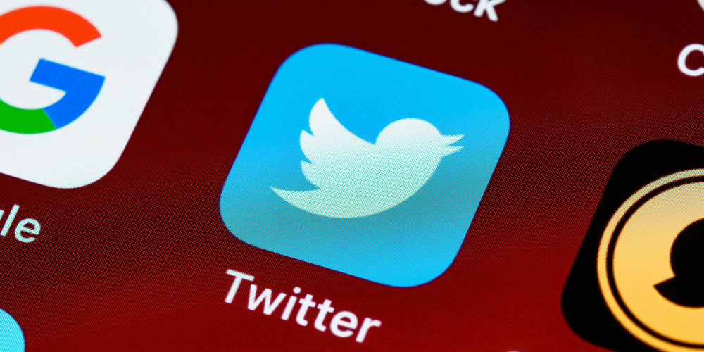 Twitter Expands Its Birdwatch Moderation System to More Users in the US image