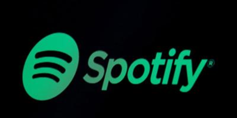 Spotify Leverages AI to Transform the Podcast Listening Experience Globally image